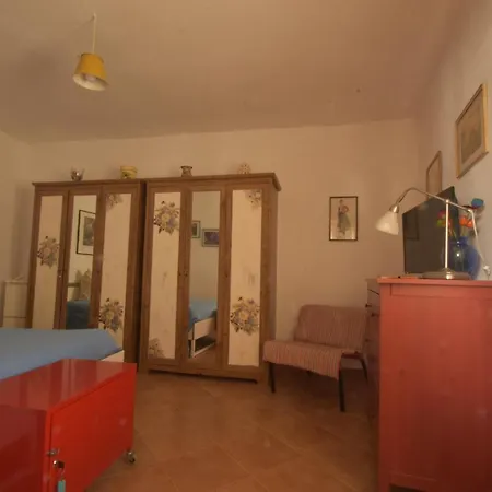 Semesterbostad Casa Rosilu *